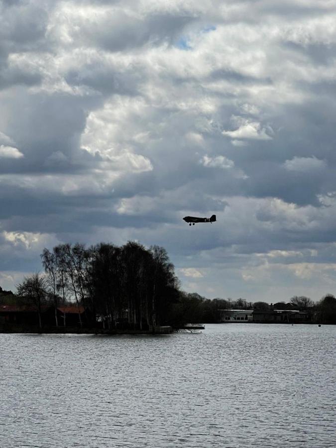 Sunscape Breaks At Tattershall Lakes Hotel Buitenkant foto